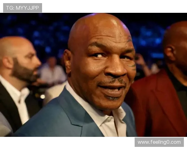 足球场上的拳王传奇:那些不仅会进球还会打架的明星球员们